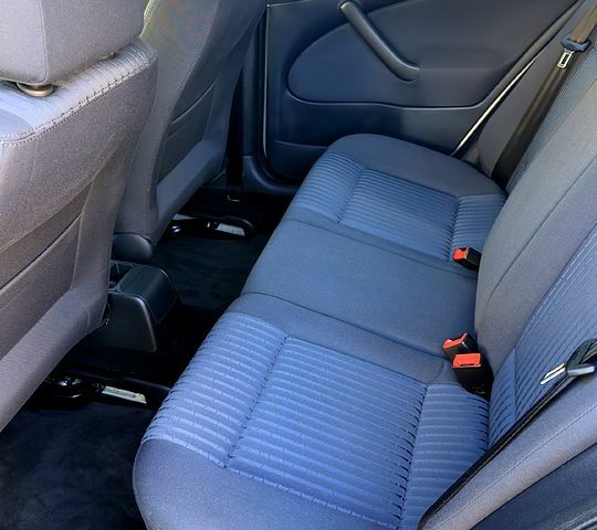 Серый Шкода Октавия, объемом двигателя 1.8 л и пробегом 53 тыс. км за 9999 $, фото 5 на Automoto.ua