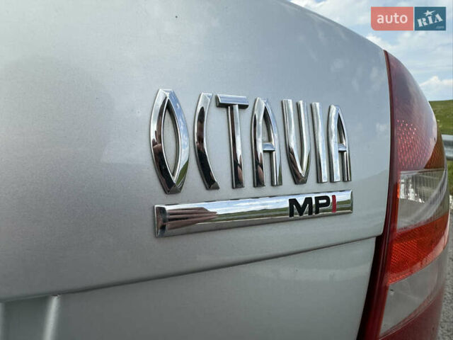 Серый Шкода Октавия, объемом двигателя 1.6 л и пробегом 267 тыс. км за 5400 $, фото 6 на Automoto.ua