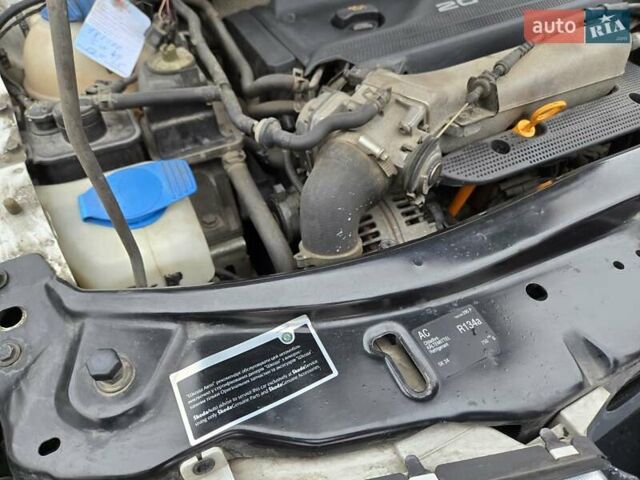 Серый Шкода Октавия, объемом двигателя 1.78 л и пробегом 184 тыс. км за 6950 $, фото 35 на Automoto.ua