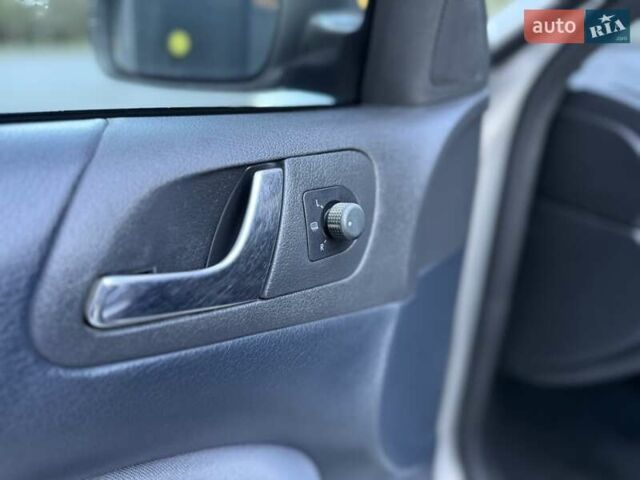 Сірий Шкода Октавія, об'ємом двигуна 1.6 л та пробігом 230 тис. км за 5200 $, фото 28 на Automoto.ua