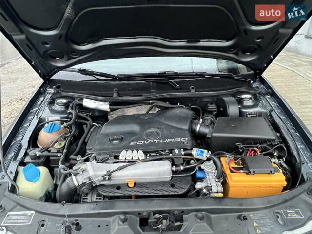 Сірий Шкода Октавія, об'ємом двигуна 1.8 л та пробігом 310 тис. км за 3950 $, фото 23 на Automoto.ua