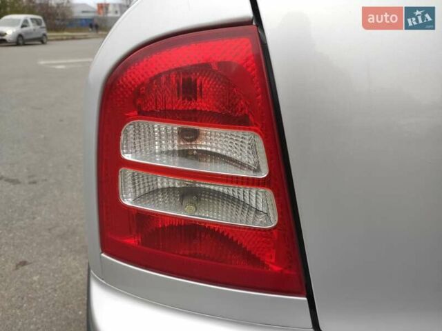 Сірий Шкода Октавія, об'ємом двигуна 1.6 л та пробігом 152 тис. км за 5700 $, фото 17 на Automoto.ua