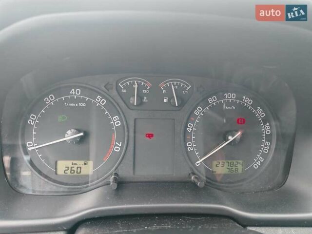 Сірий Шкода Октавія, об'ємом двигуна 1.6 л та пробігом 237 тис. км за 5300 $, фото 13 на Automoto.ua