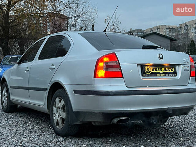 Серый Шкода Октавия, объемом двигателя 1.6 л и пробегом 250 тыс. км за 5850 $, фото 3 на Automoto.ua