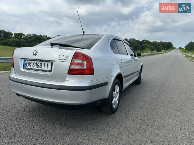 Серый Шкода Октавия, объемом двигателя 1.6 л и пробегом 267 тыс. км за 5400 $, фото 8 на Automoto.ua