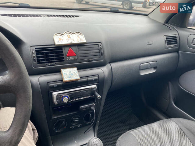 Сірий Шкода Октавія, об'ємом двигуна 1.6 л та пробігом 246 тис. км за 4900 $, фото 63 на Automoto.ua