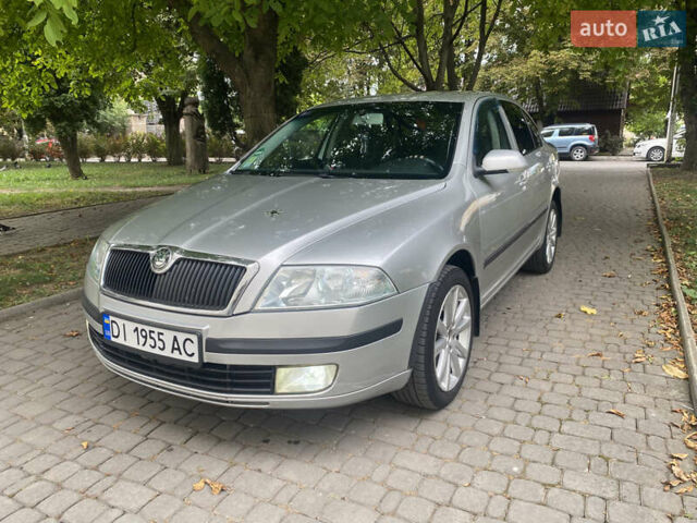 Серый Шкода Октавия, объемом двигателя 1.6 л и пробегом 350 тыс. км за 4000 $, фото 8 на Automoto.ua
