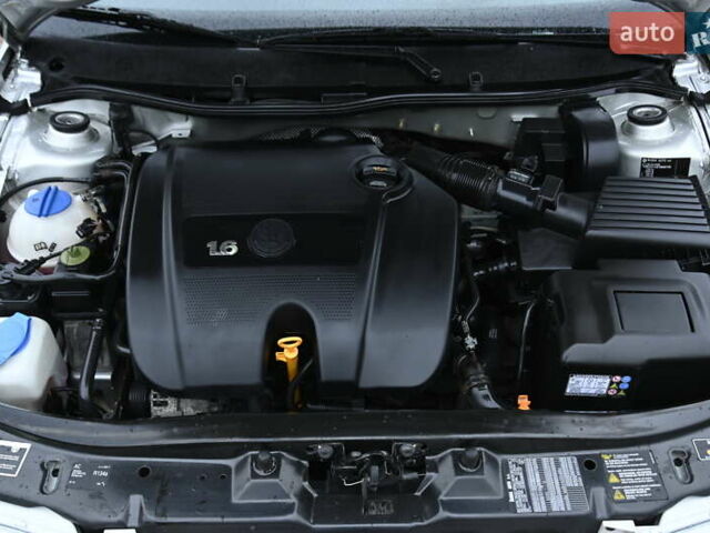 Сірий Шкода Октавія, об'ємом двигуна 1.6 л та пробігом 193 тис. км за 5999 $, фото 41 на Automoto.ua