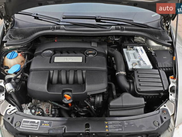 Сірий Шкода Октавія, об'ємом двигуна 1.6 л та пробігом 320 тис. км за 5999 $, фото 17 на Automoto.ua