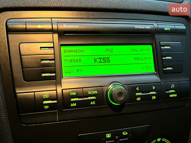 Серый Шкода Октавия, объемом двигателя 1.6 л и пробегом 250 тыс. км за 5850 $, фото 10 на Automoto.ua