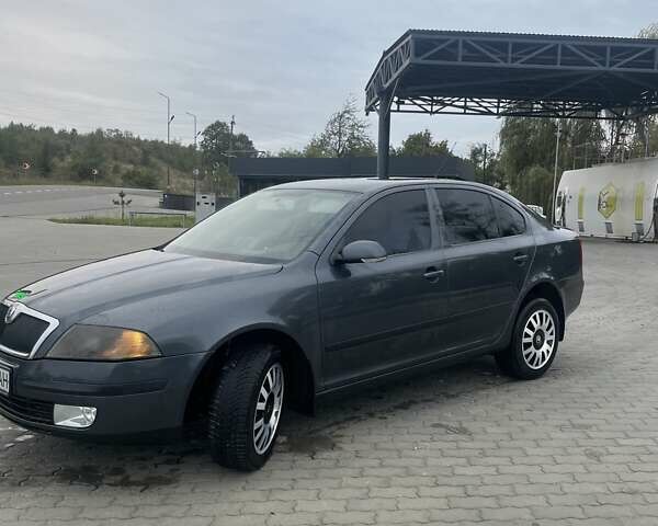 Серый Шкода Октавия, объемом двигателя 1.6 л и пробегом 326 тыс. км за 5300 $, фото 12 на Automoto.ua