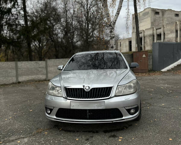 Сірий Шкода Октавія, об'ємом двигуна 2 л та пробігом 313 тис. км за 5600 $, фото 1 на Automoto.ua