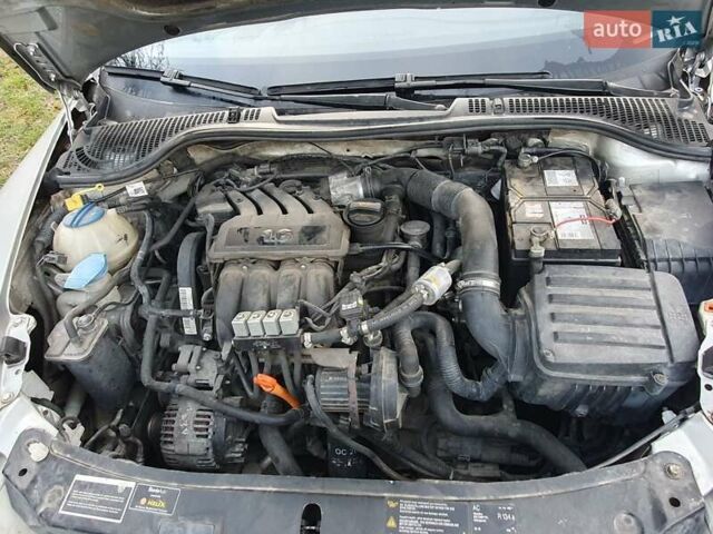 Серый Шкода Октавия, объемом двигателя 1.6 л и пробегом 240 тыс. км за 4850 $, фото 38 на Automoto.ua