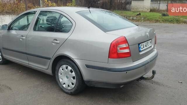 Серый Шкода Октавия, объемом двигателя 1.6 л и пробегом 297 тыс. км за 5400 $, фото 10 на Automoto.ua