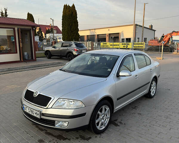 Серый Шкода Октавия, объемом двигателя 1.97 л и пробегом 137 тыс. км за 7000 $, фото 2 на Automoto.ua