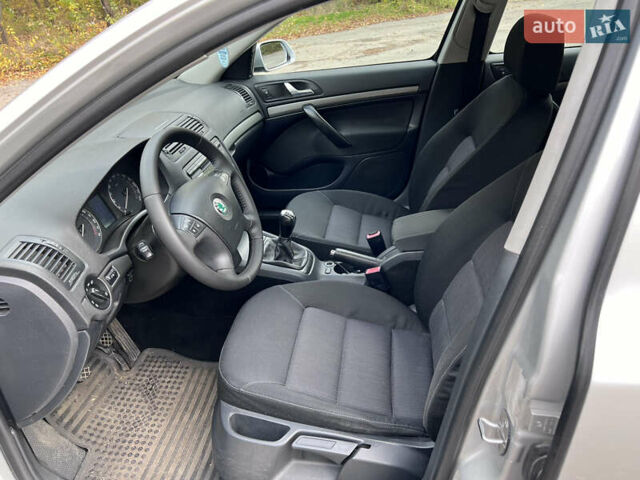 Сірий Шкода Октавія, об'ємом двигуна 1.6 л та пробігом 283 тис. км за 5500 $, фото 12 на Automoto.ua