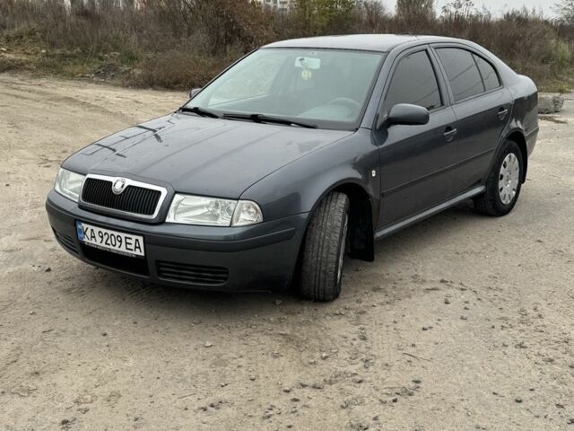 Серый Шкода Октавия, объемом двигателя 1.6 л и пробегом 300 тыс. км за 3850 $, фото 1 на Automoto.ua