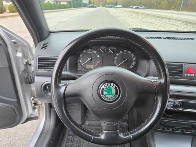 Сірий Шкода Октавія, об'ємом двигуна 1.8 л та пробігом 184 тис. км за 6950 $, фото 21 на Automoto.ua