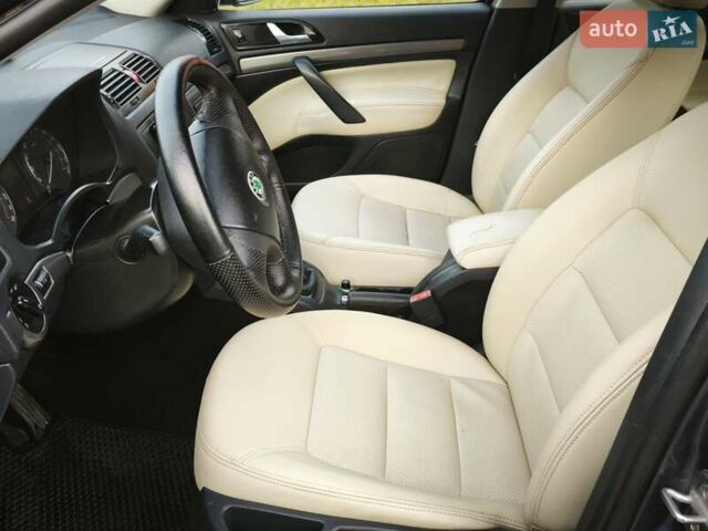 Сірий Шкода Октавія, об'ємом двигуна 1.98 л та пробігом 302 тис. км за 4700 $, фото 16 на Automoto.ua