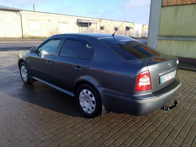 Серый Шкода Октавия, объемом двигателя 1.6 л и пробегом 223 тыс. км за 4550 $, фото 2 на Automoto.ua