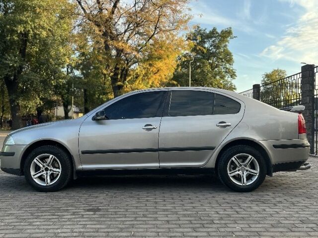Сірий Шкода Октавія, об'ємом двигуна 1.6 л та пробігом 340 тис. км за 5500 $, фото 10 на Automoto.ua