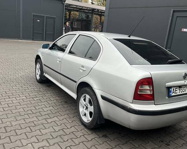 Шкода Октавия 2007 в Каменское - Днепродзержинск на Automoto.ua Серый Шкода Октавия, объемом двигателя 1.6 л и пробегом 300 тыс. км за 3700 $, фото 1 на Automoto.ua