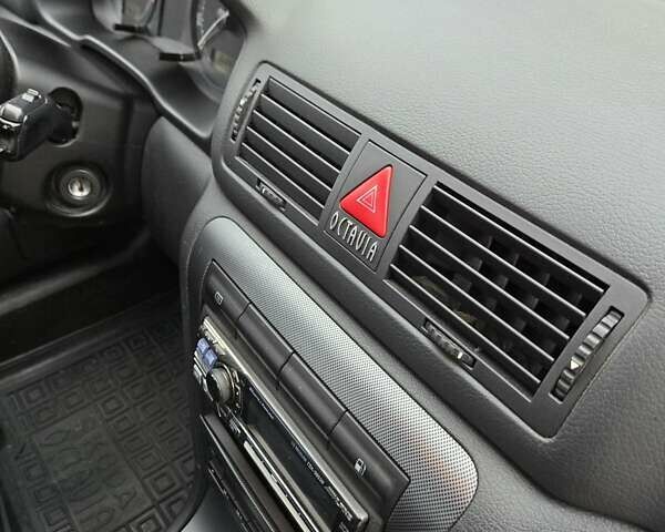 Серый Шкода Октавия, объемом двигателя 1.78 л и пробегом 184 тыс. км за 6950 $, фото 25 на Automoto.ua