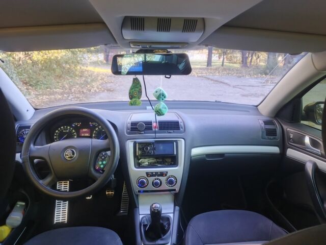 Сірий Шкода Октавія, об'ємом двигуна 1.6 л та пробігом 340 тис. км за 5500 $, фото 8 на Automoto.ua