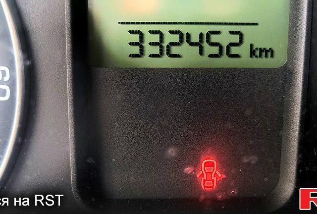 Сірий Шкода Октавія, об'ємом двигуна 2 л та пробігом 332 тис. км за 6500 $, фото 2 на Automoto.ua