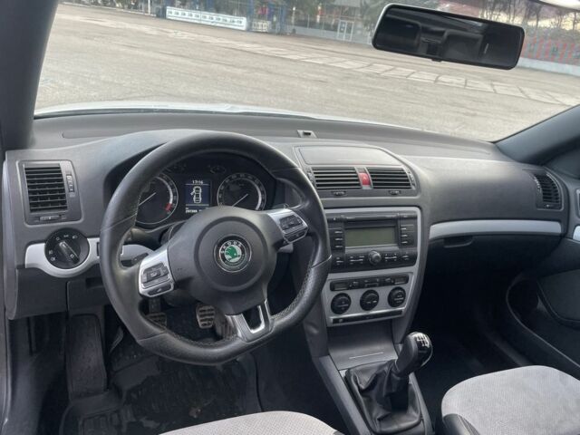 Сірий Шкода Октавія, об'ємом двигуна 2 л та пробігом 313 тис. км за 5699 $, фото 7 на Automoto.ua