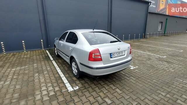 Серый Шкода Октавия, объемом двигателя 1.6 л и пробегом 335 тыс. км за 4850 $, фото 3 на Automoto.ua