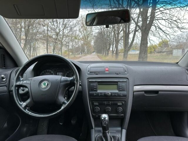 Серый Шкода Октавия, объемом двигателя 1.9 л и пробегом 400 тыс. км за 2500 $, фото 4 на Automoto.ua