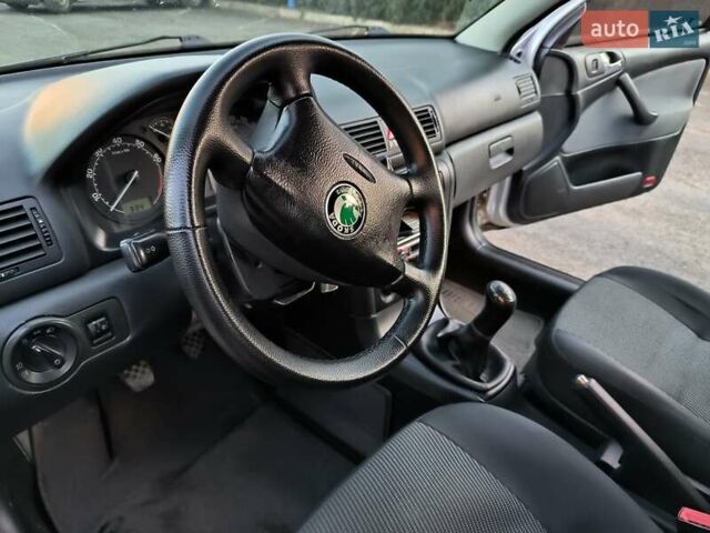 Сірий Шкода Октавія, об'ємом двигуна 1.6 л та пробігом 228 тис. км за 5000 $, фото 17 на Automoto.ua