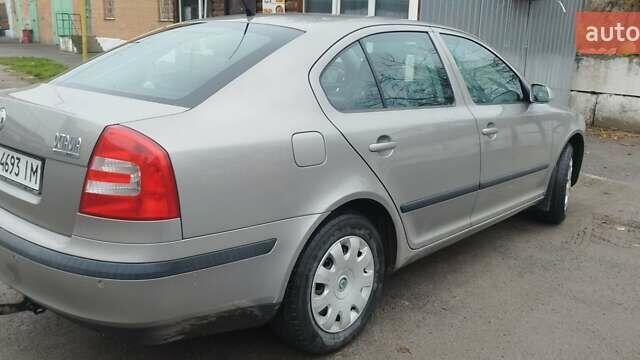 Серый Шкода Октавия, объемом двигателя 1.6 л и пробегом 297 тыс. км за 5400 $, фото 4 на Automoto.ua