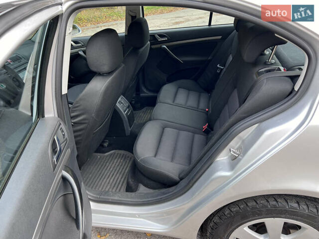 Сірий Шкода Октавія, об'ємом двигуна 1.6 л та пробігом 283 тис. км за 5500 $, фото 21 на Automoto.ua