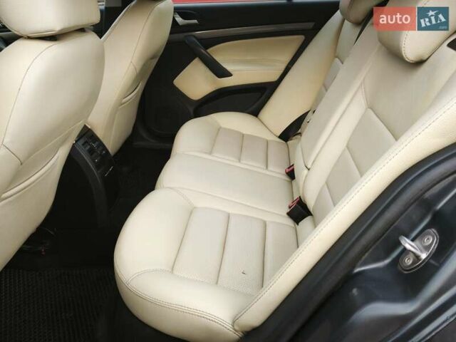 Сірий Шкода Октавія, об'ємом двигуна 1.98 л та пробігом 302 тис. км за 4700 $, фото 21 на Automoto.ua