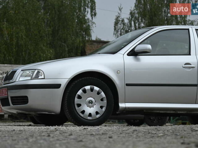 Сірий Шкода Октавія, об'ємом двигуна 1.6 л та пробігом 193 тис. км за 5999 $, фото 6 на Automoto.ua