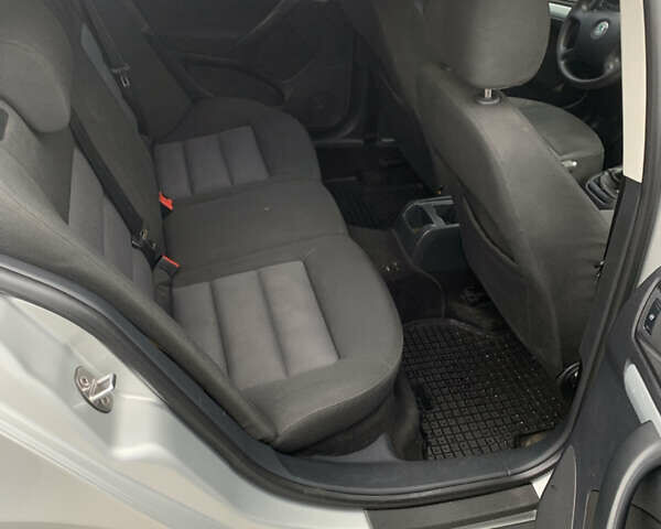 Сірий Шкода Октавія, об'ємом двигуна 1.6 л та пробігом 325 тис. км за 4800 $, фото 15 на Automoto.ua