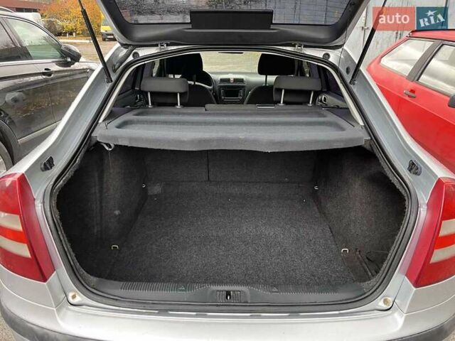 Шкода Октавия 2007 в Житомире на Automoto.ua Серый Шкода Октавия, объемом двигателя 1.6 л и пробегом 330 тыс. км за 4950 $, фото 3 на Automoto.ua