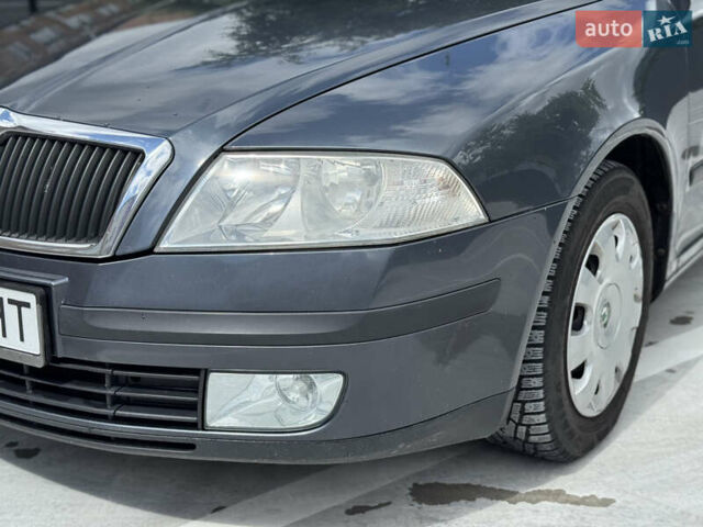 Серый Шкода Октавия, объемом двигателя 1.8 л и пробегом 308 тыс. км за 4600 $, фото 12 на Automoto.ua