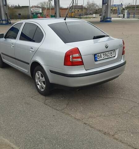 Серый Шкода Октавия, объемом двигателя 1.6 л и пробегом 189 тыс. км за 6800 $, фото 4 на Automoto.ua