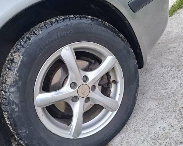 Сірий Шкода Октавія, об'ємом двигуна 1.6 л та пробігом 204 тис. км за 6200 $, фото 8 на Automoto.ua