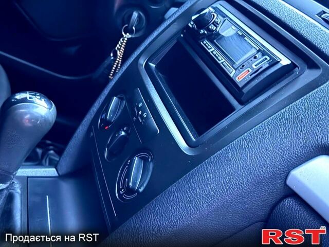 Серый Шкода Октавия, объемом двигателя 1.6 л и пробегом 180 тыс. км за 5850 $, фото 12 на Automoto.ua