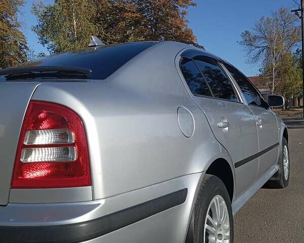 Сірий Шкода Октавія, об'ємом двигуна 1.6 л та пробігом 282 тис. км за 5950 $, фото 3 на Automoto.ua