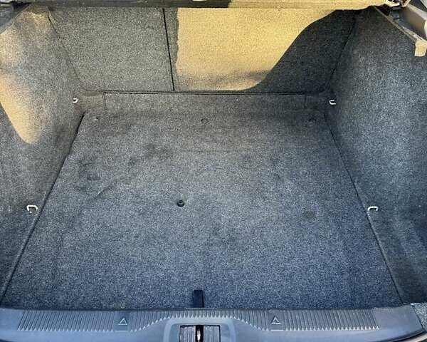 Серый Шкода Октавия, объемом двигателя 1.6 л и пробегом 325 тыс. км за 5500 $, фото 12 на Automoto.ua