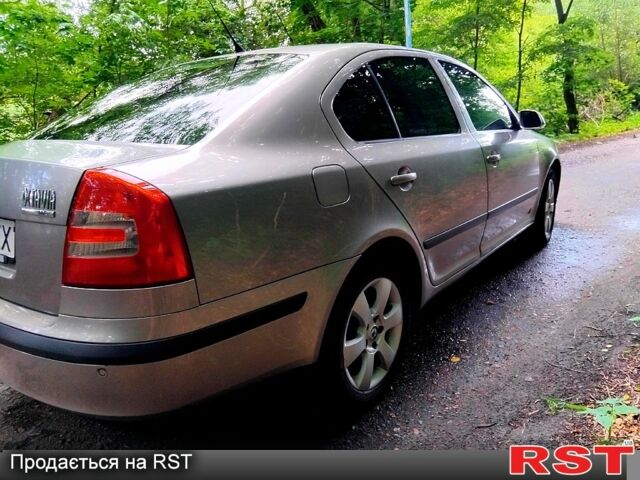 Серый Шкода Октавия, объемом двигателя 1.6 л и пробегом 300 тыс. км за 6199 $, фото 5 на Automoto.ua