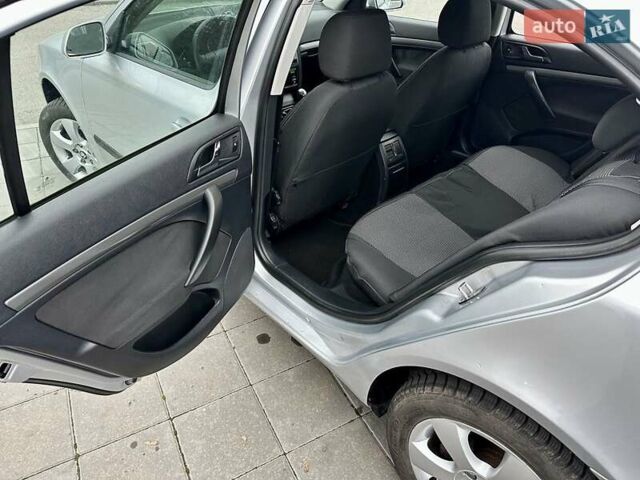 Сірий Шкода Октавія, об'ємом двигуна 2 л та пробігом 285 тис. км за 4999 $, фото 14 на Automoto.ua