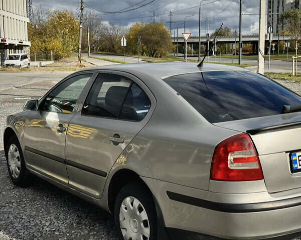 Шкода Октавия 2008 в Львове на Automoto.ua Серый Шкода Октавия, объемом двигателя 1.9 л и пробегом 210 тыс. км за 4400 $, фото 6 на Automoto.ua