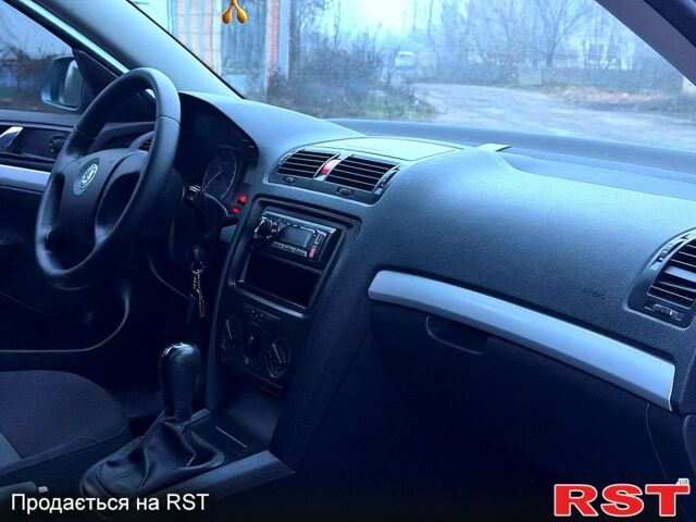 Серый Шкода Октавия, объемом двигателя 1.6 л и пробегом 180 тыс. км за 5850 $, фото 9 на Automoto.ua