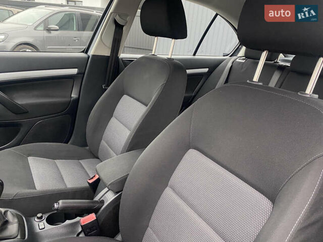 Серый Шкода Октавия, объемом двигателя 1.6 л и пробегом 193 тыс. км за 6300 $, фото 14 на Automoto.ua